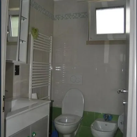 Romantico A Cassone Di Malcesine