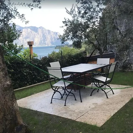 Romantico A Cassone Di *