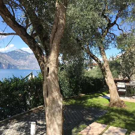 Romantico A Cassone Di Appartement Malcesine