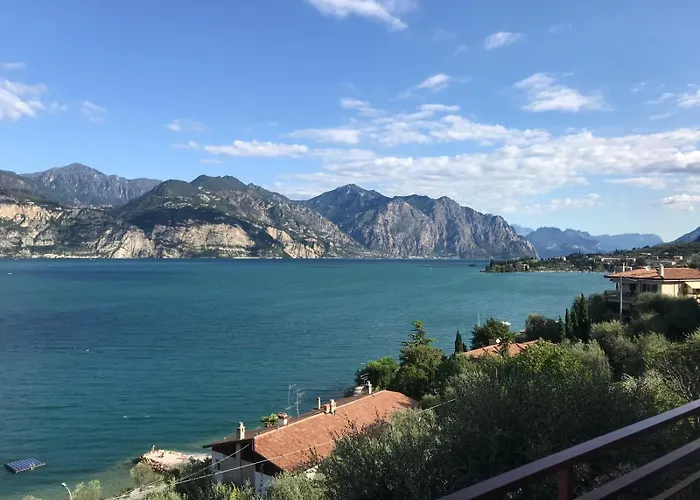 Romantico A Cassone Di Malcesine