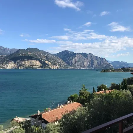 Romantico A Cassone Di Malcesine