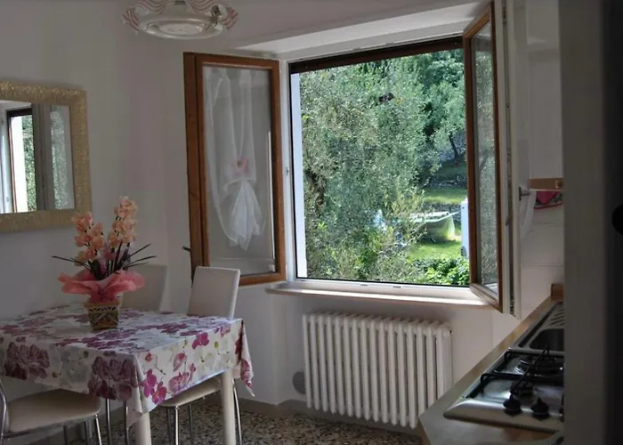 Appartamento Romantico A Cassone Di Malcesine